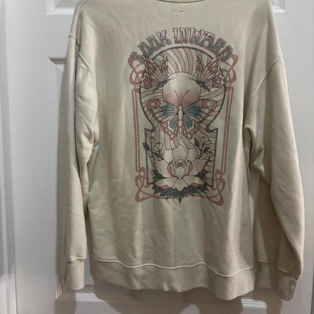 Hollister-co Women's Cream and Tan Sweatshirt